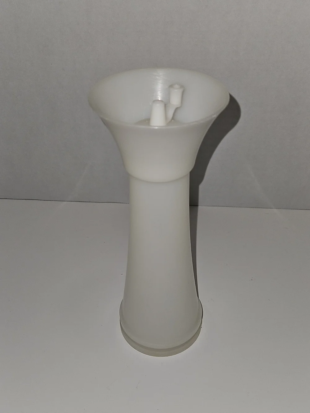 Vintage Tupperware Jifi Sift Flour or Powdered Sugar Sifter